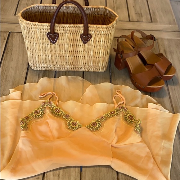 Vintage yellow slip dress by Duloren - Picture 2 of 11